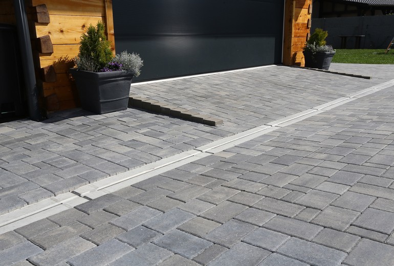 PAVERS