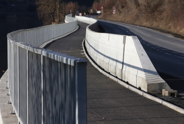 CSB - ROAD BARRIER ONE-SIDED 120