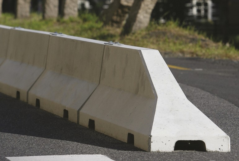 CSB - ROAD BARRIER SMALL