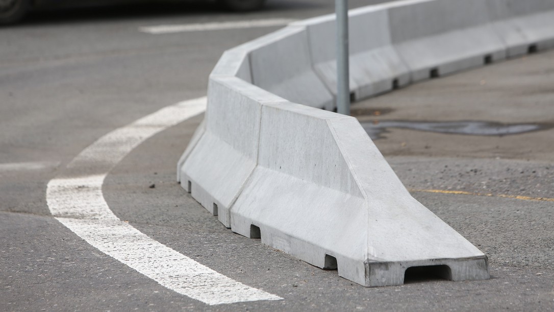 CSB ROAD BARRIER SMALL CSBETON the construction just like from stone