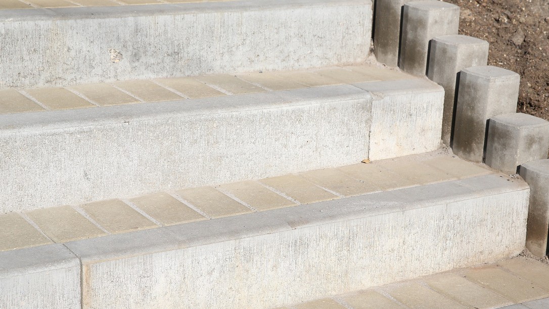 2159ほ　stone  24AW SEAMLESS TUNNEL CSB - CURB STONE SQUARE T - CS-BETON – the construction just like